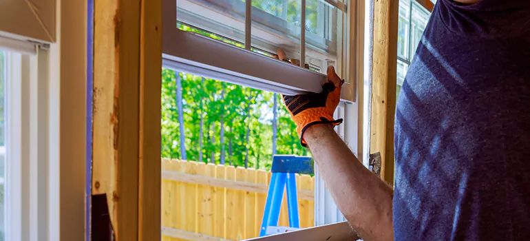 >Bay Window Curtain Rail Track in Naples, FL